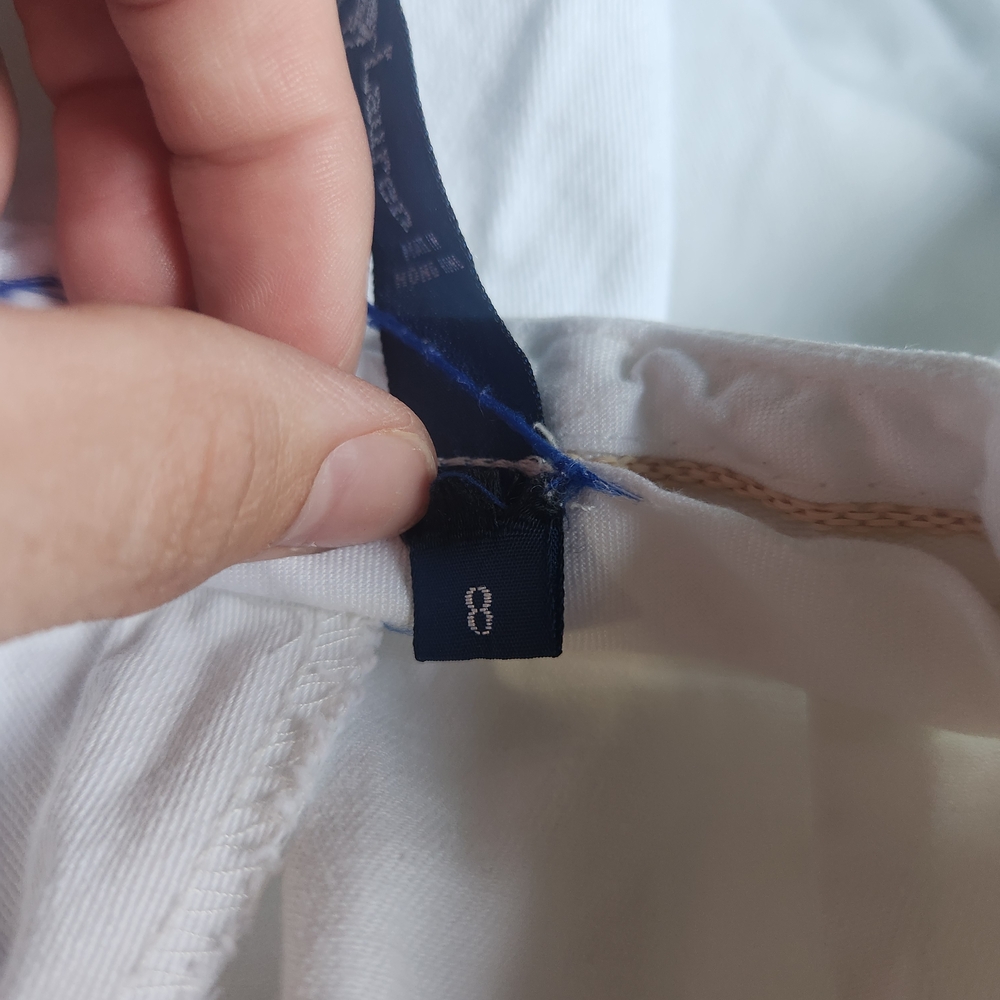 Vintage Ralph Lauren White Shorts. Size 8. RN 67635 - Picture 12 of 15